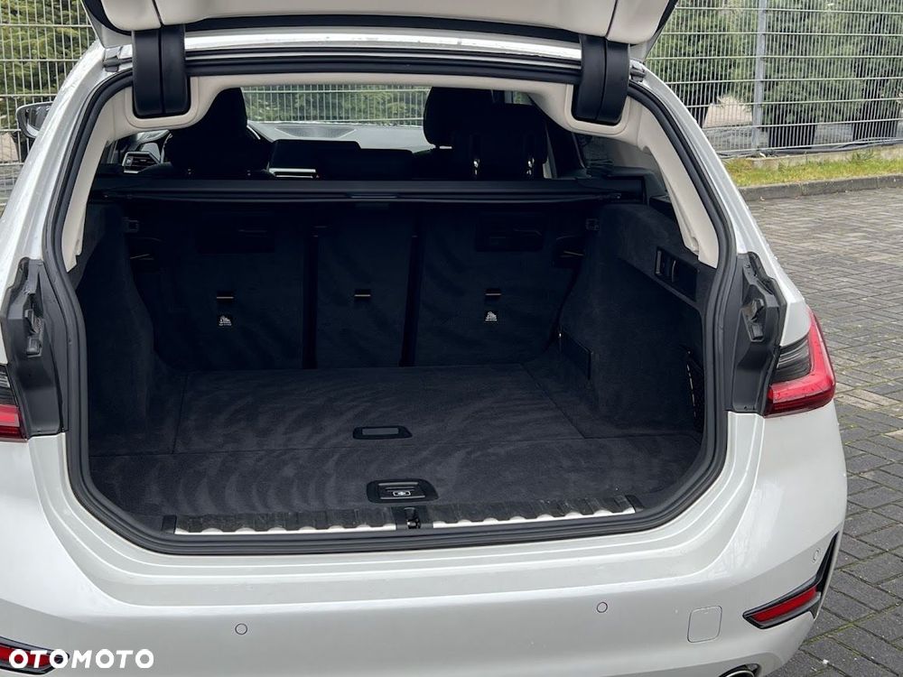 BMW Seria 3 - 18