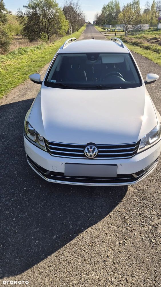 Volkswagen Passat 2.0 TDI DPF DSG Highline - 8