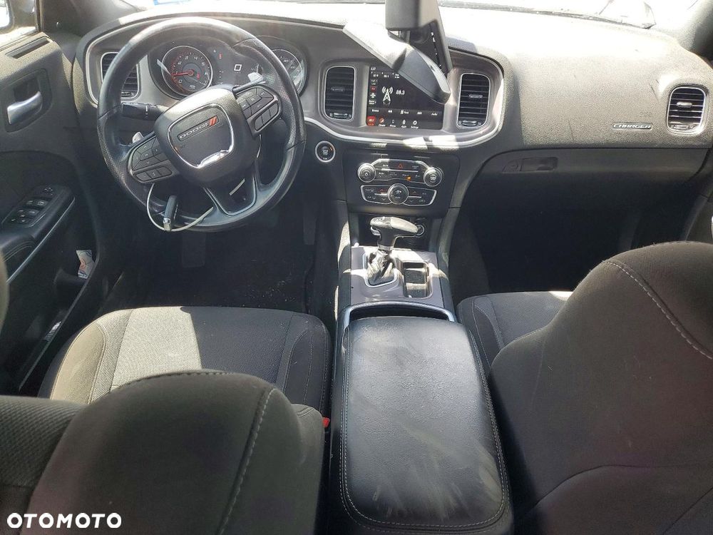 Dodge Charger 3.6 GT - 10