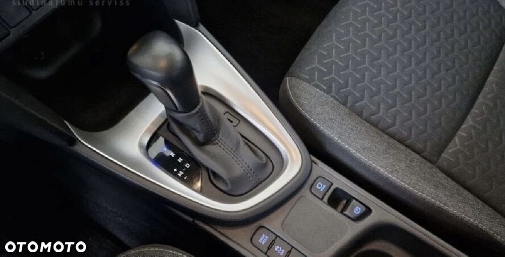 Toyota Yaris Cross - 18