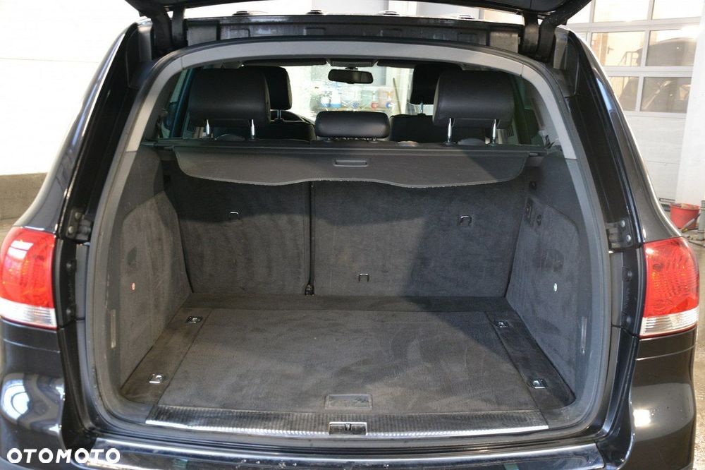 Volkswagen Touareg - 21