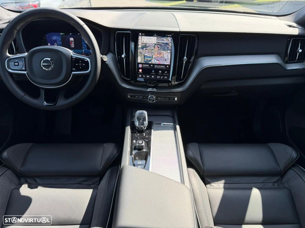 Volvo XC 60 2.0 T6 PHEV Black Edition - 29