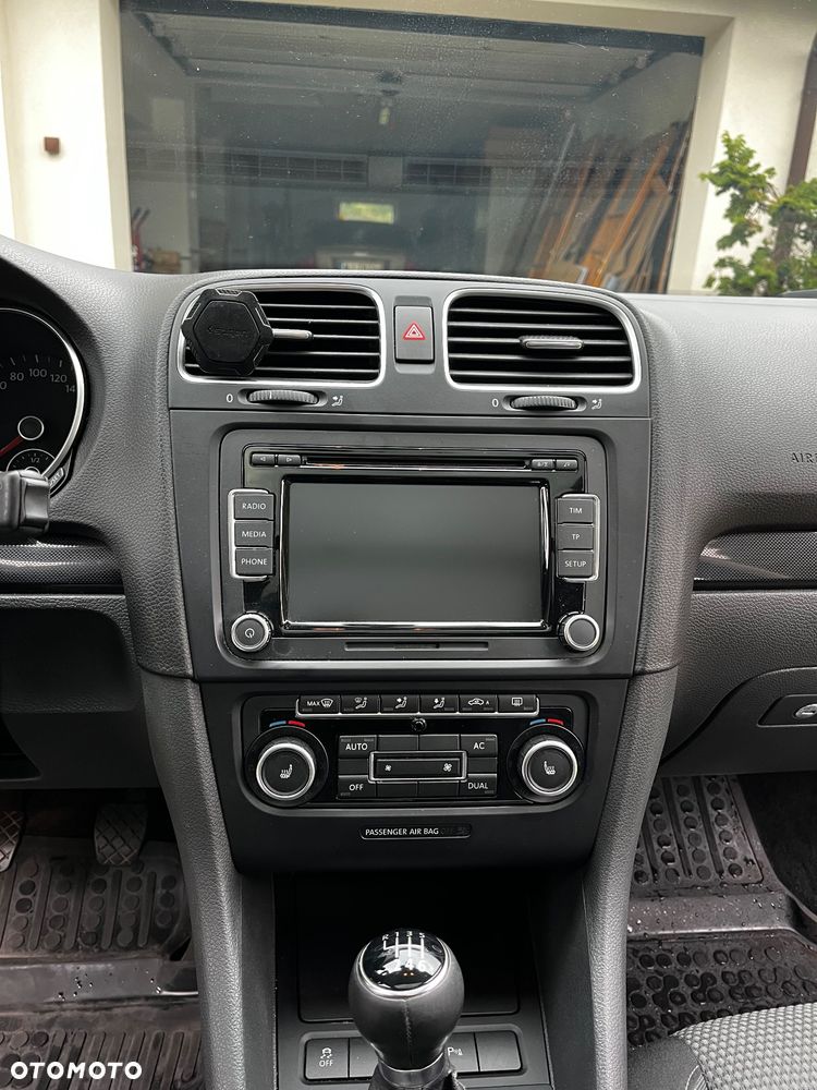 Volkswagen Golf - 11