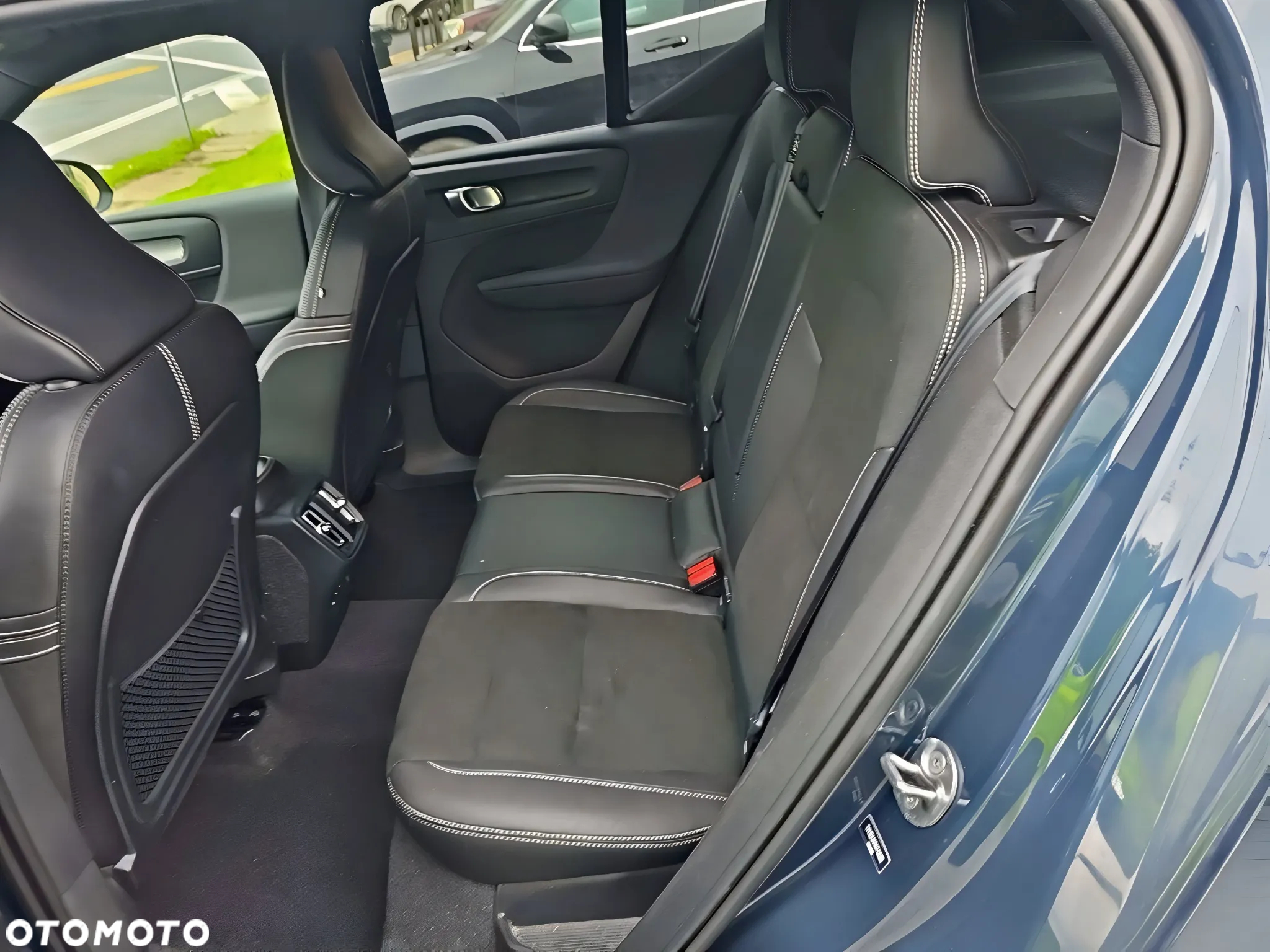 Volvo XC 40 T5 AWD R-Design - 7
