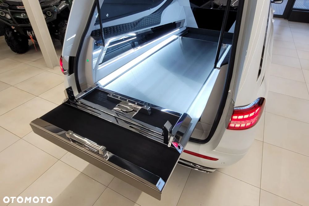 Mercedes-Benz Klasa E 200 Exclusive - 11