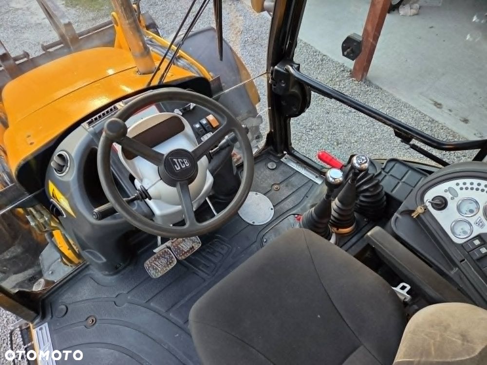 JCB 4CX - 15