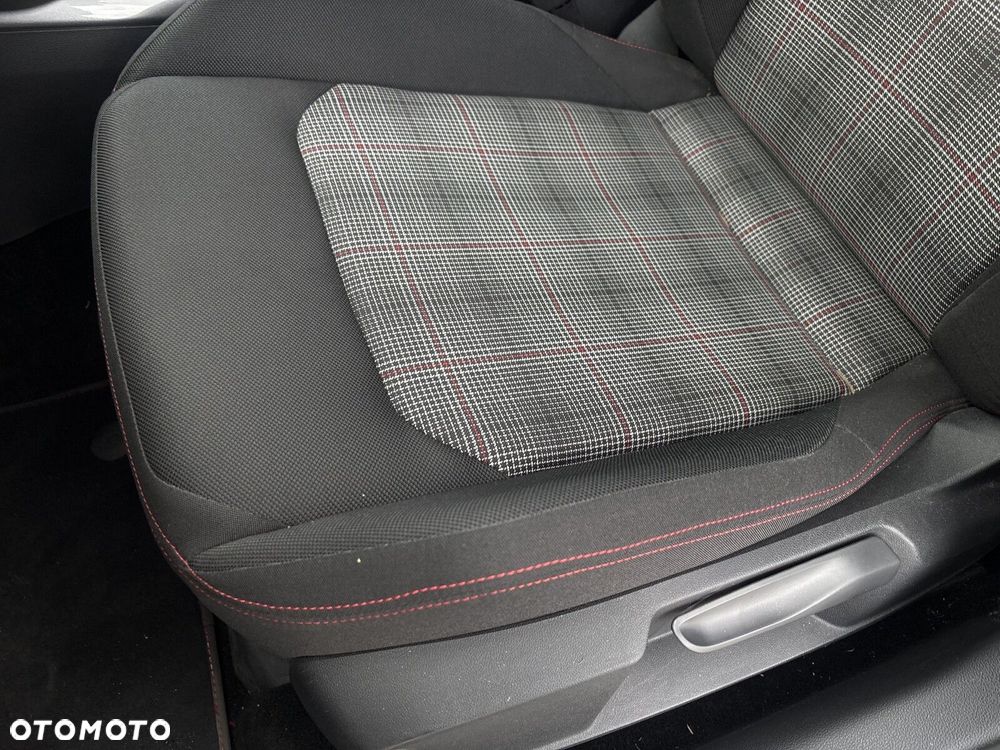 Volkswagen Polo 2.0 TSI GTI DSG - 14