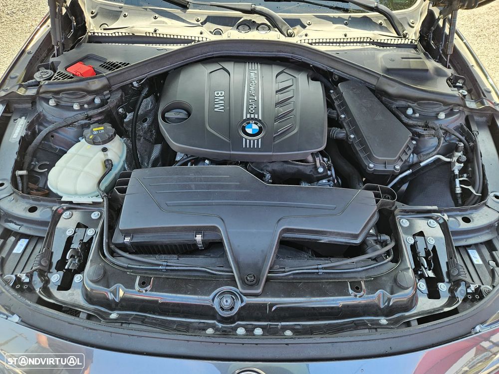 BMW 320 d Auto Pack M - 12