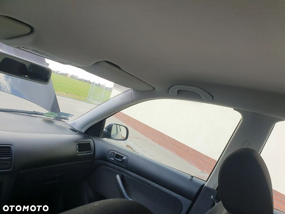 Volkswagen Bora 1.6 - 10