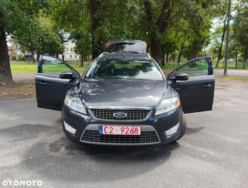 Ford Mondeo 2.0 Ambiente - 1
