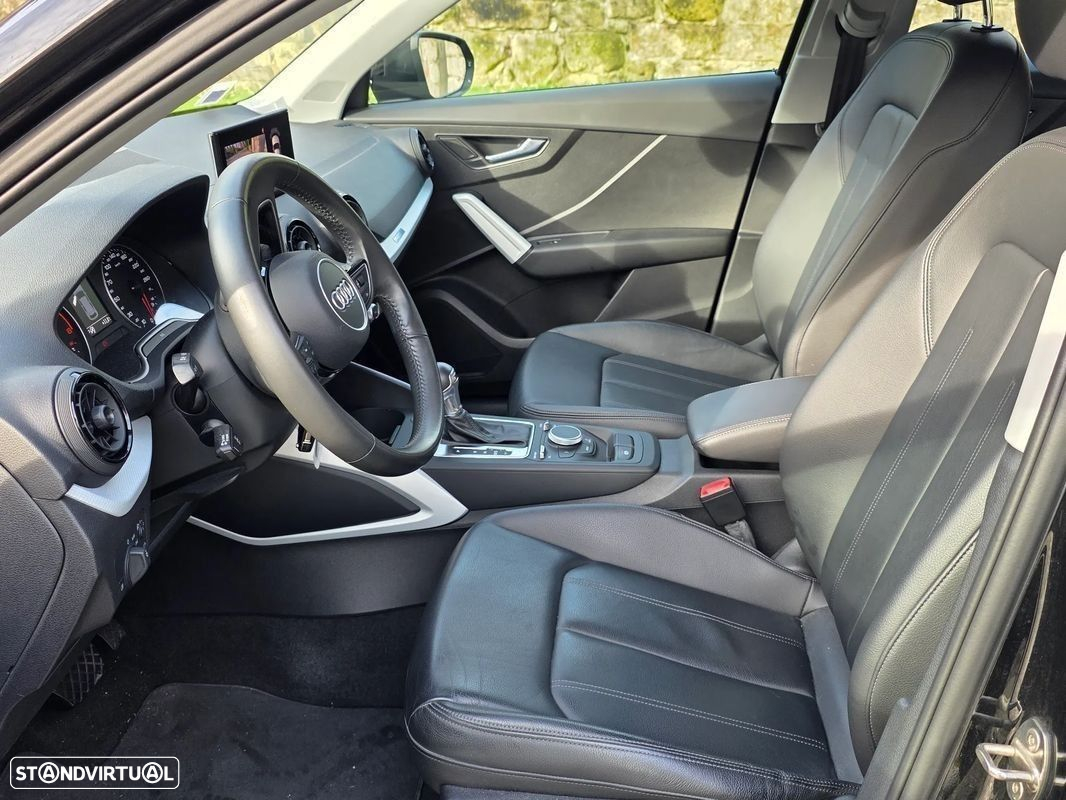 Audi Q2 1.0 TFSI Sport S tronic - 4