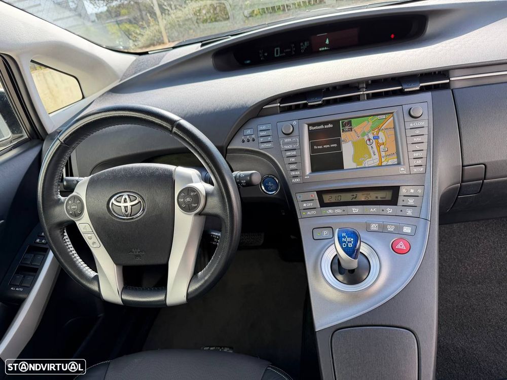 Toyota Prius 1.8 Premium P.Navi+Pele - 46