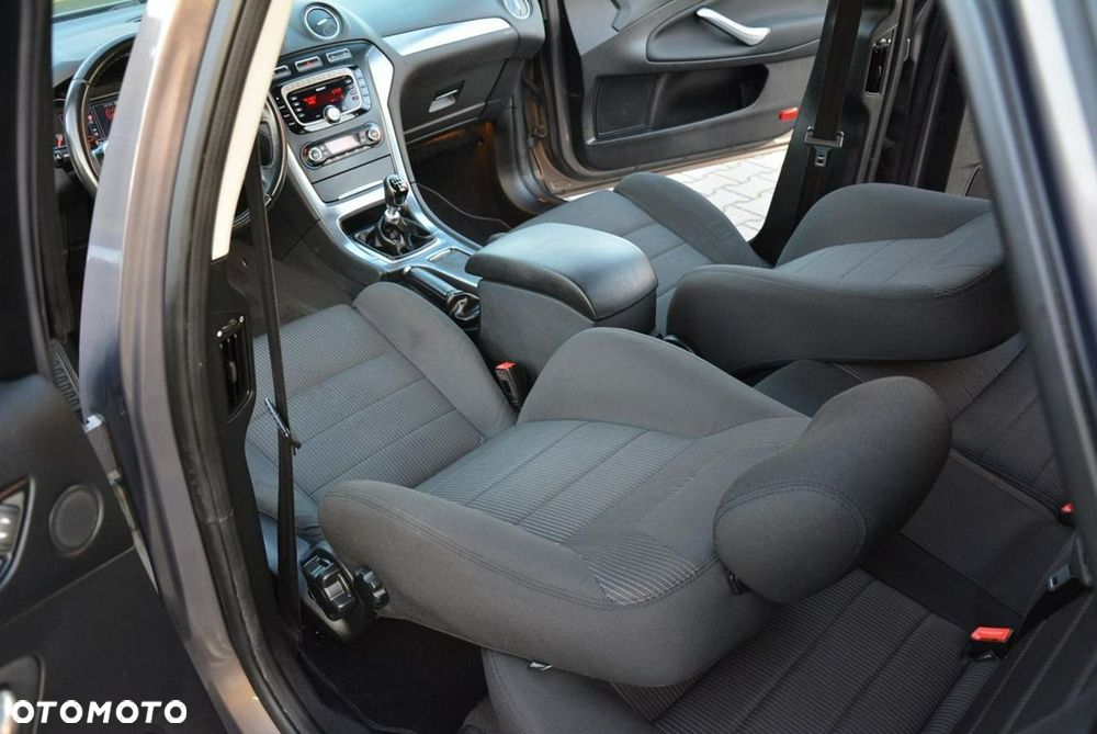 Ford Mondeo 2.0 TDCi Titanium - 20