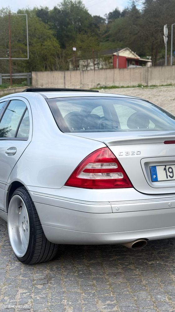 Mercedes-Benz C 320 4Matic Avantgarde - 4