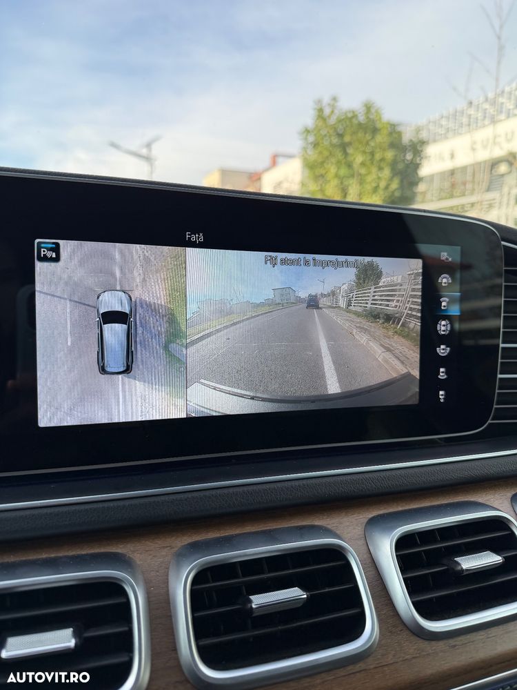 Mercedes-Benz GLS - 27