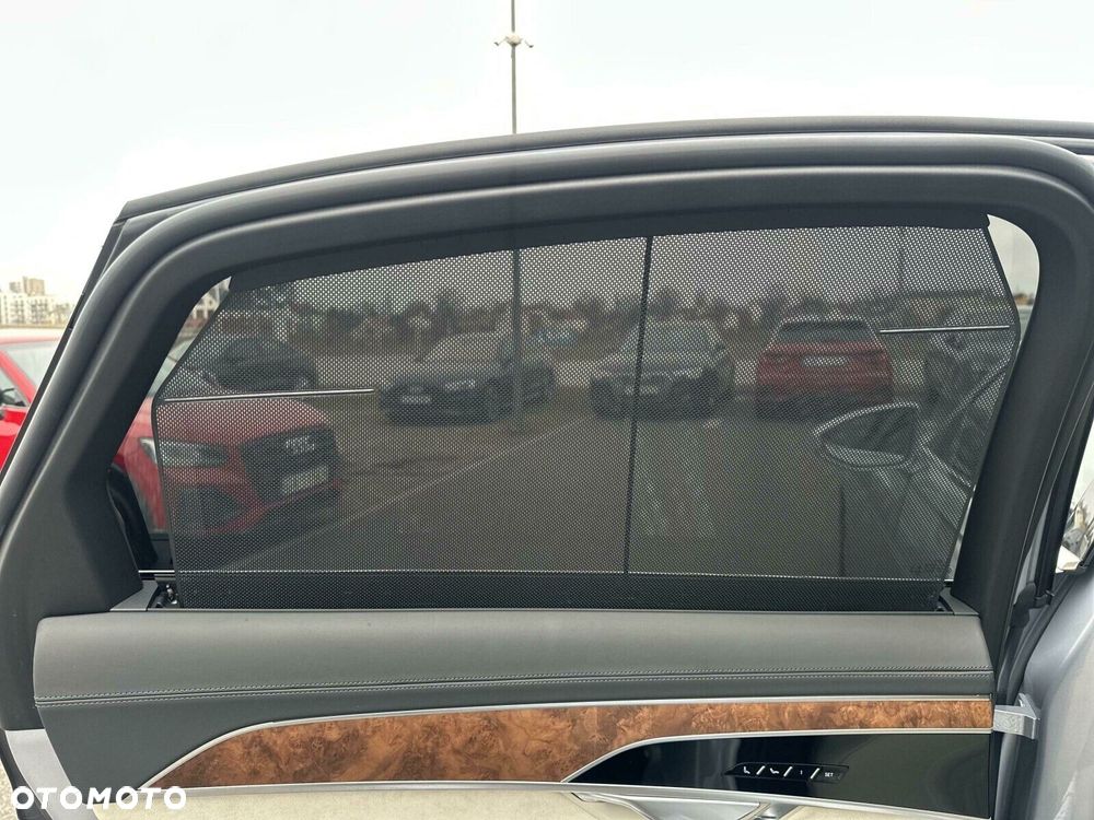 Audi A8 - 24