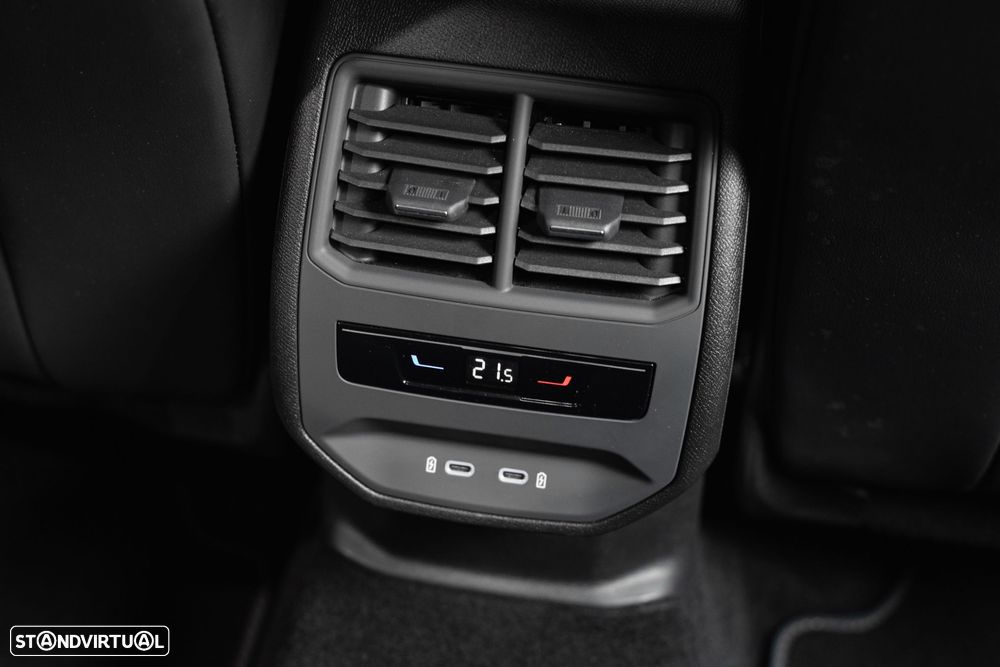 Cupra Leon 1.4 e-Hybrid VZ DSG - 36