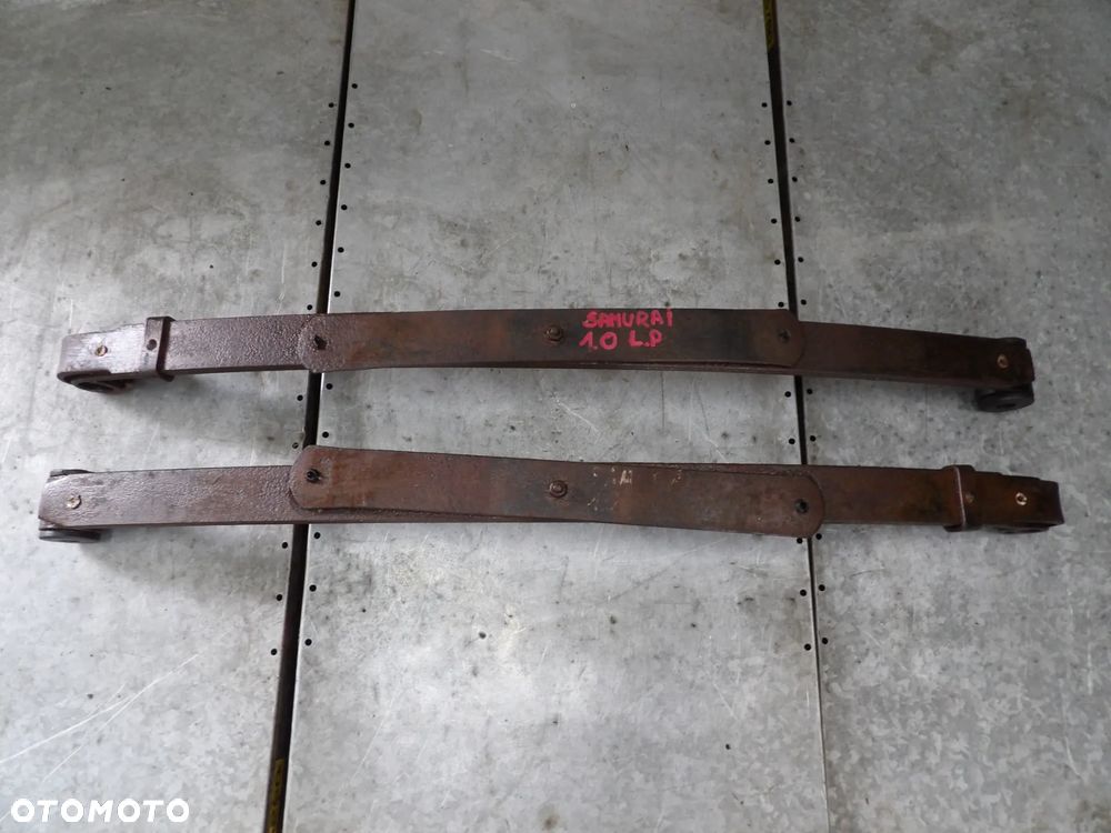 SUZUKI SAMURAI RESOR LEWY PRAWY PRZÓD