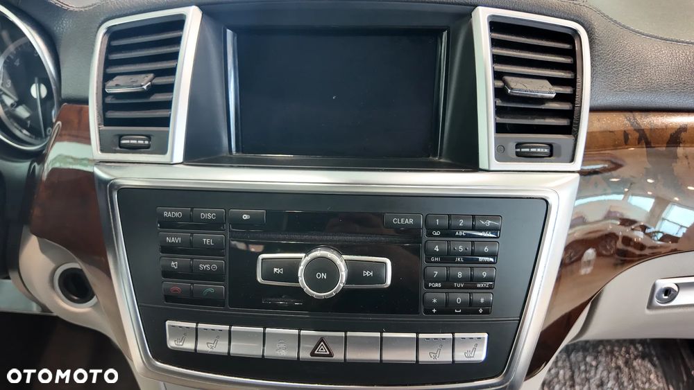 Mercedes-Benz GL - 38