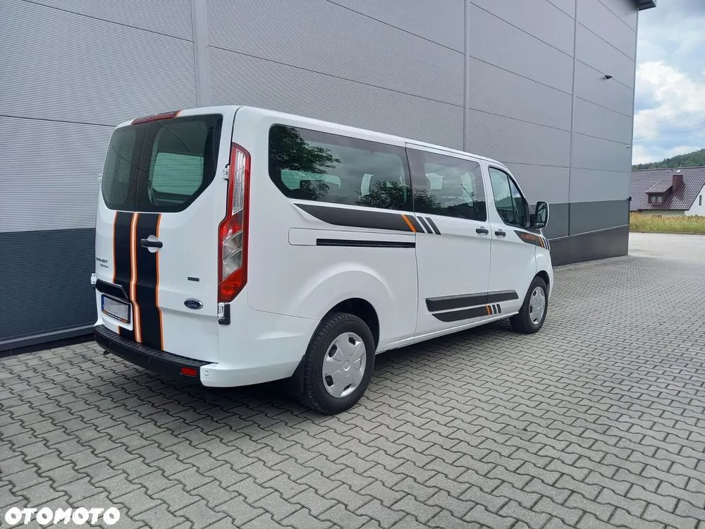 Ford Transit Custom 310 L2H1 Limited - 9