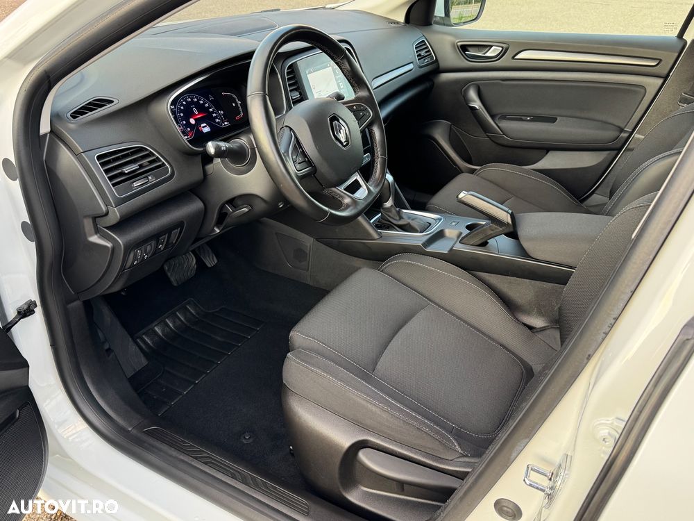 Renault Megane BLUE dCi EDC Limited - 26