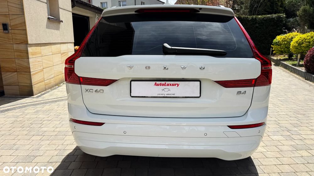Volvo XC 60 B4 D Geartronic Momentum Pro - 9