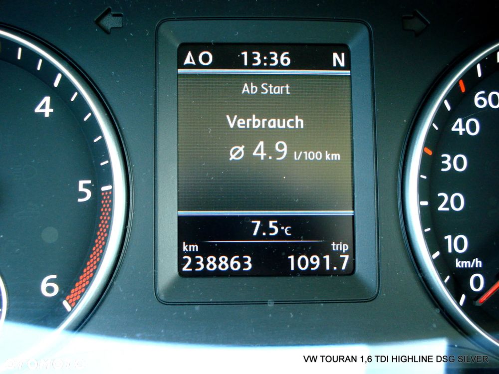 Volkswagen Touran 1.6 TDI DPF BlueMotion Technology DSG Highline - 28