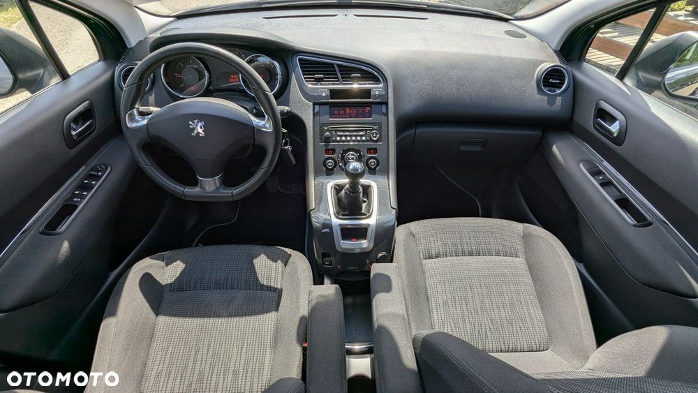 Peugeot 5008 - 21