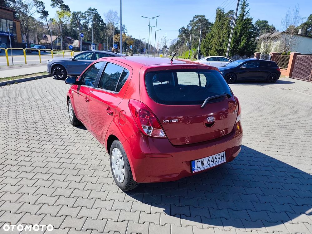 Hyundai i20 1.25 Classic + - 11