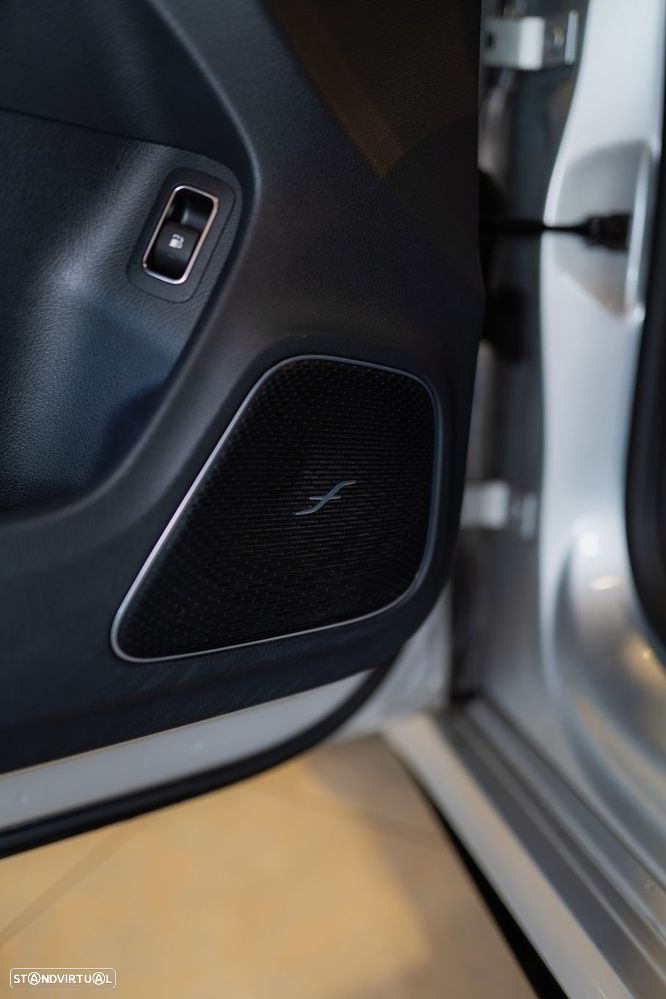 Mercedes-Benz CLA 250 e Shooting Brake 8G-DCT Edition AMG Line - 25