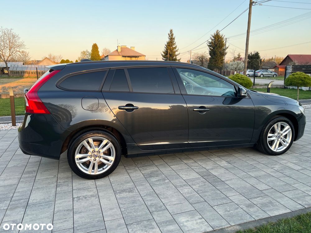 Volvo V60 D3 Summum - 10