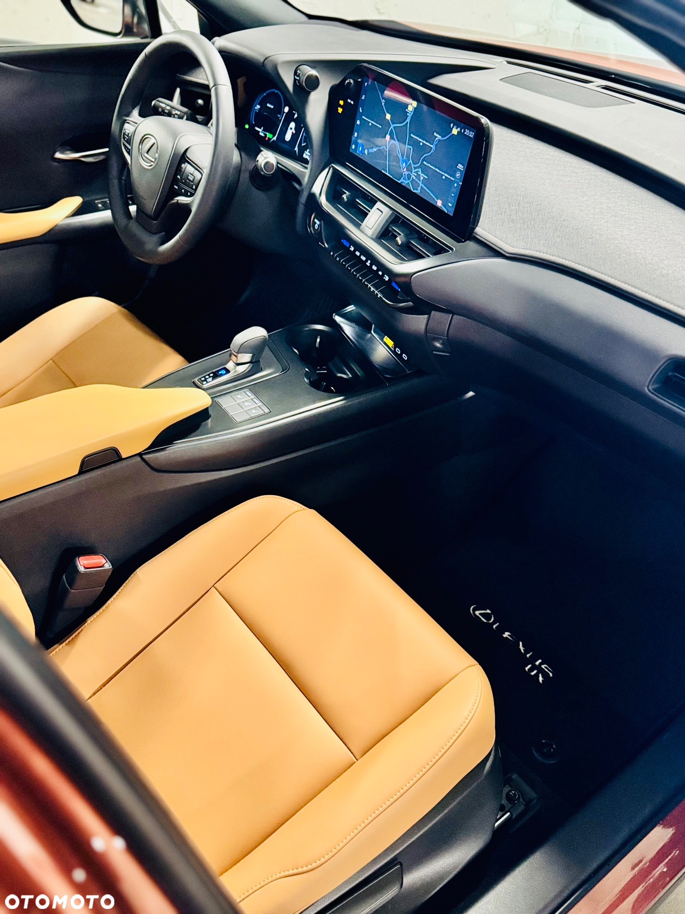 Lexus UX - 22
