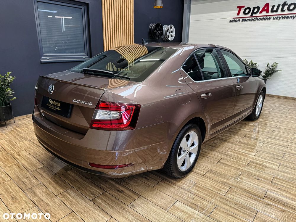Skoda Octavia 1.5 TSI ACT Style DSG - 8