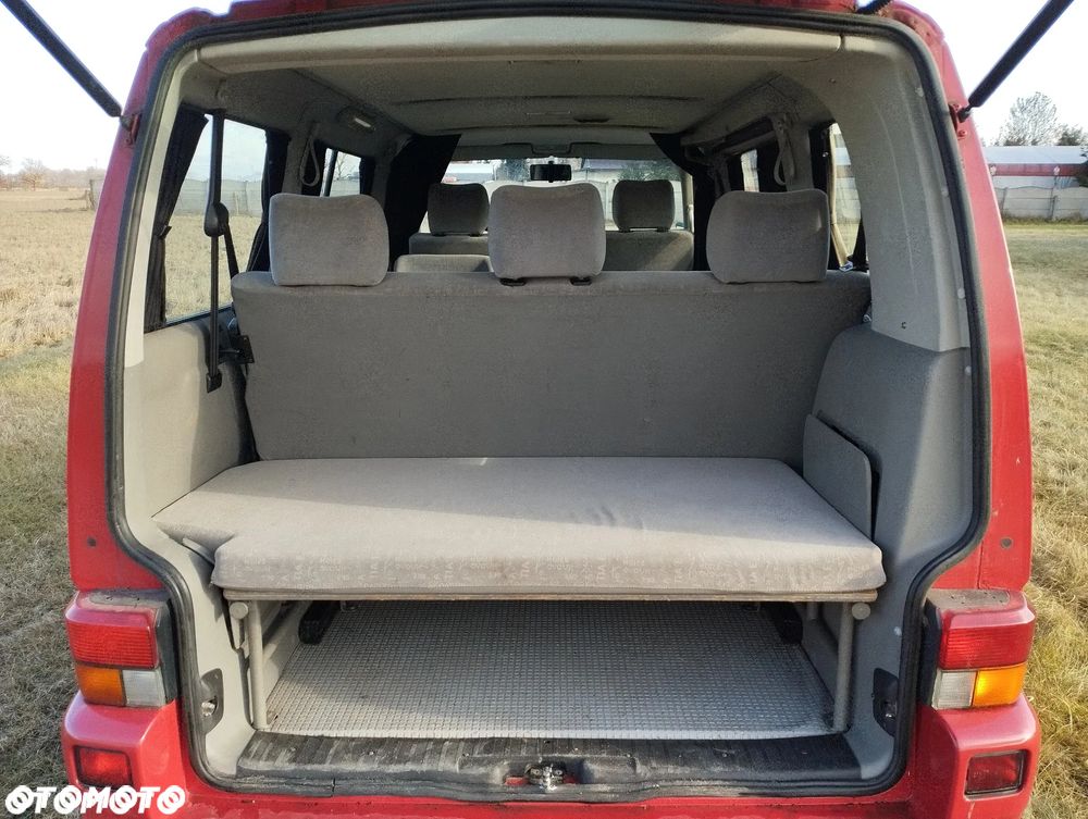 Volkswagen Multivan - 7