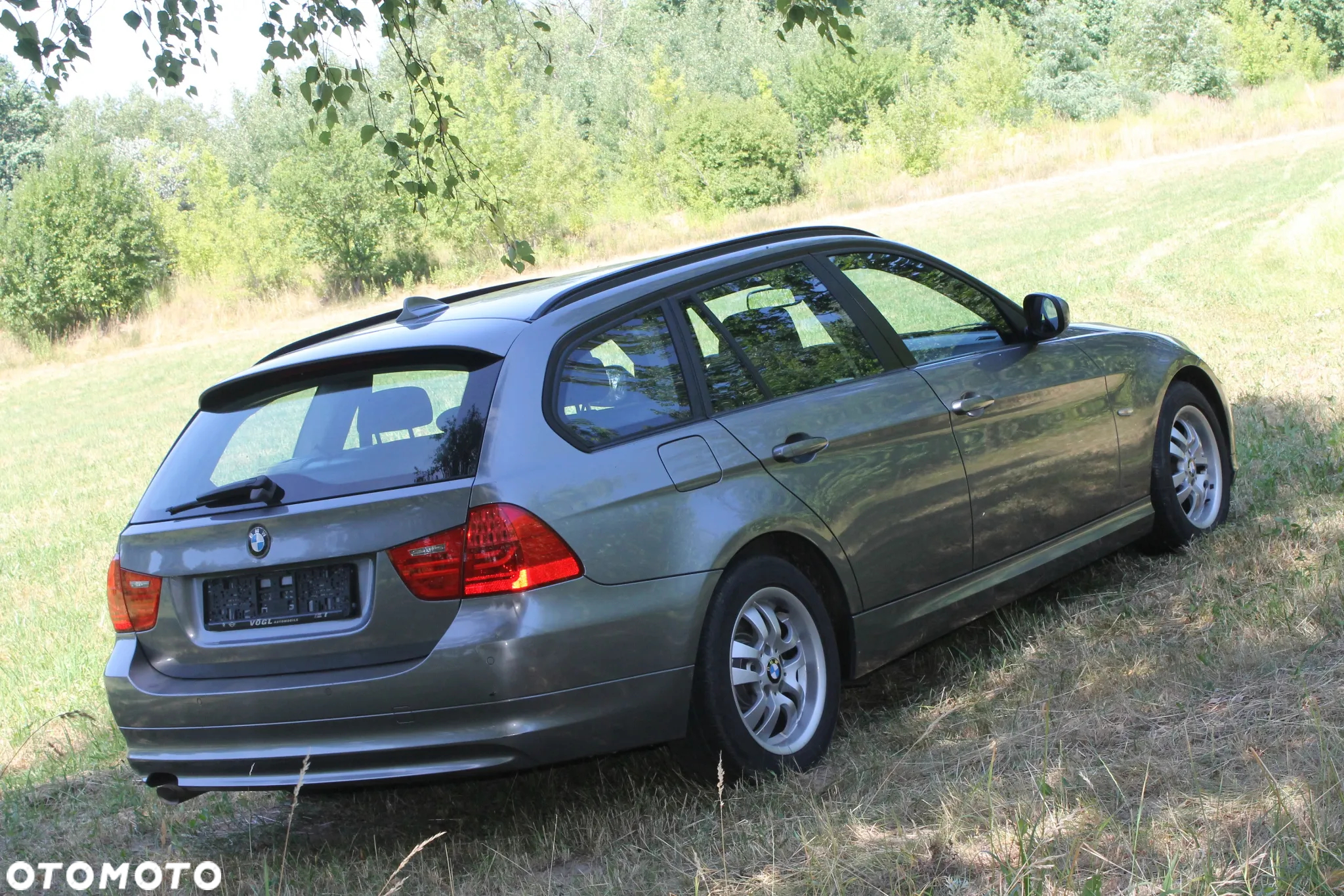 BMW Seria 3 318d DPF Touring Edition Exclusive - 7