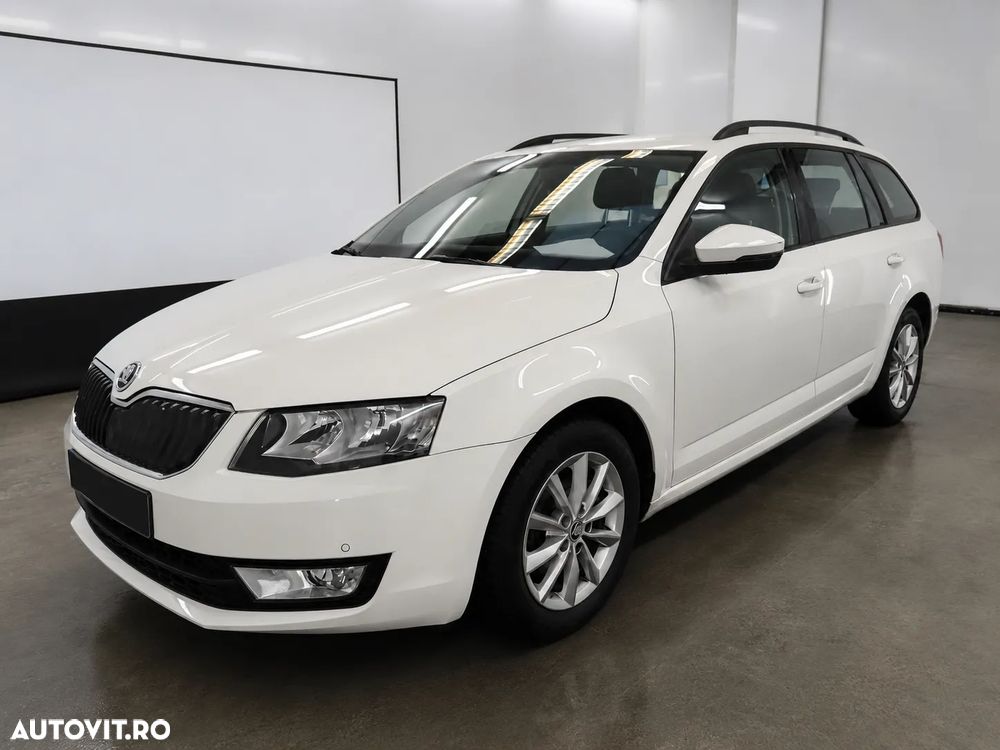 Skoda Octavia 1.6 TDI DSG Ambition - 1