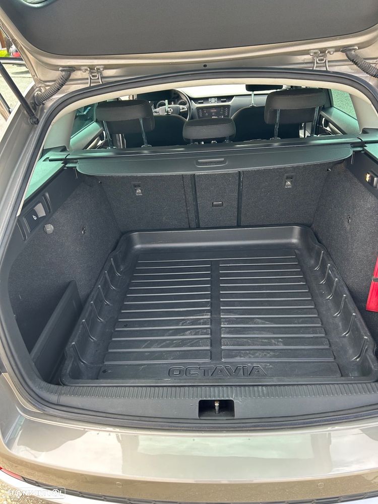 Skoda Octavia Break 2.0 TDI Scout 4x4 - 7
