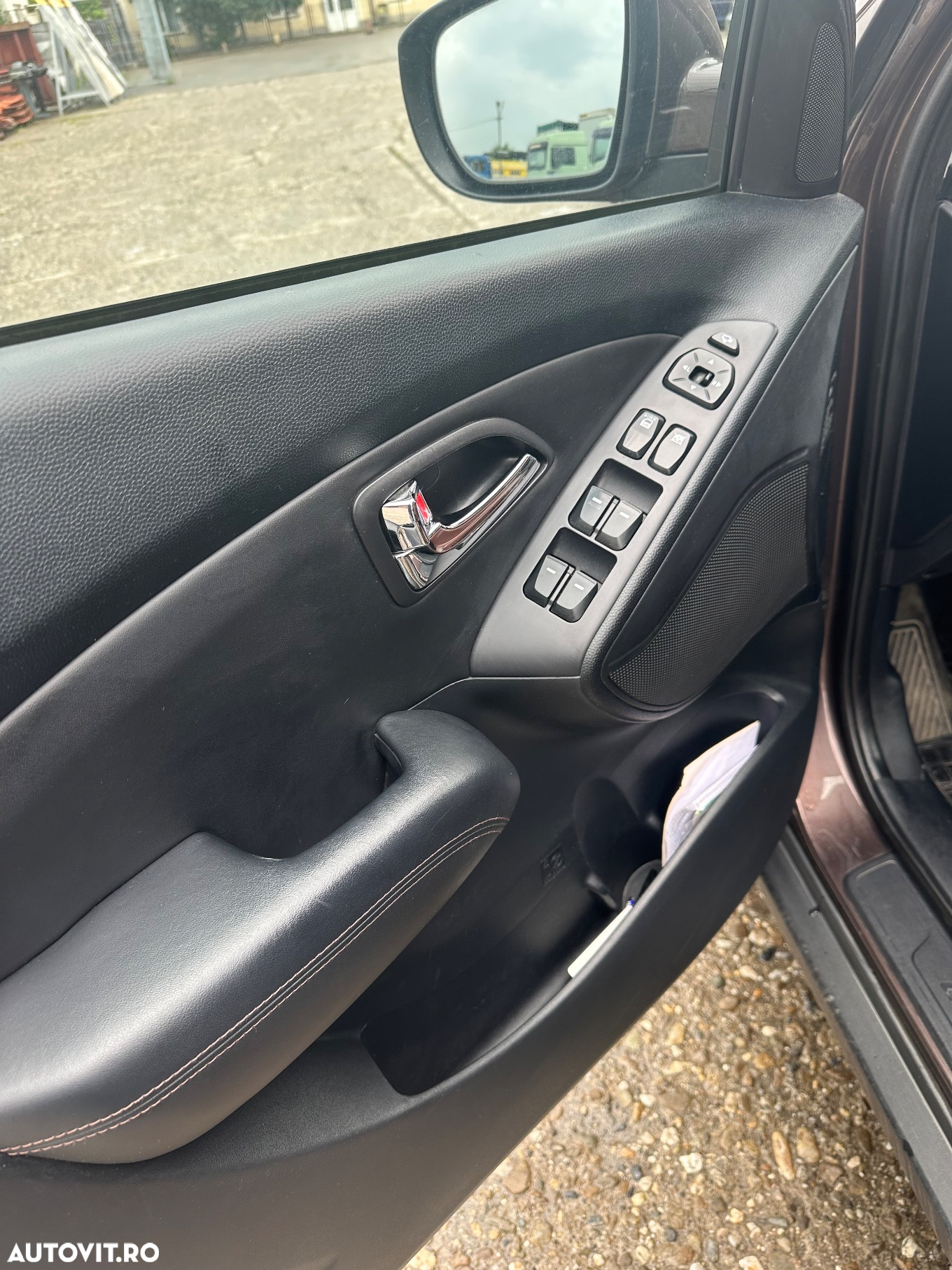 Hyundai ix35 2.0 CRDI 4WD Automatik Style - 25