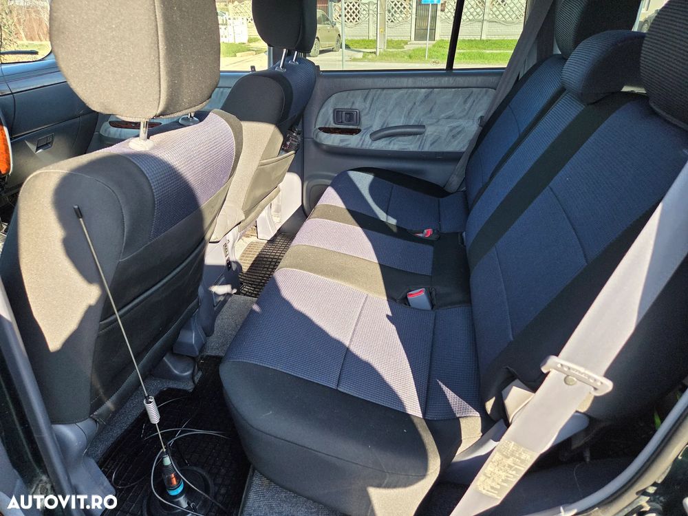 Toyota Land Cruiser - 6