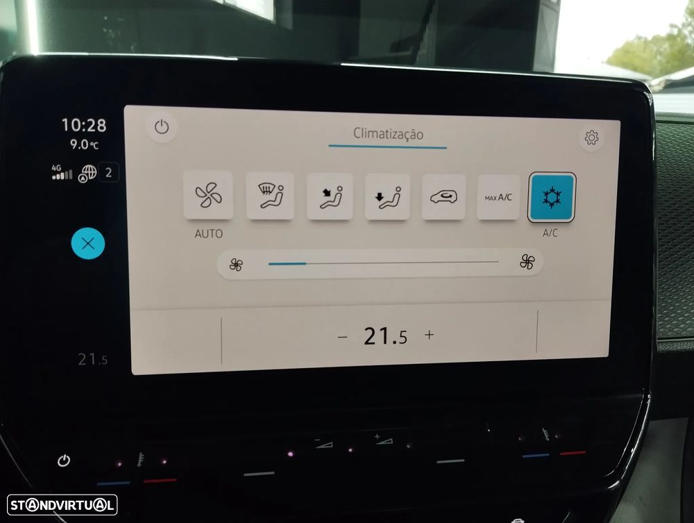 VW ID.Buzz 82 kWh Pro | LED | CÂMARA - 27