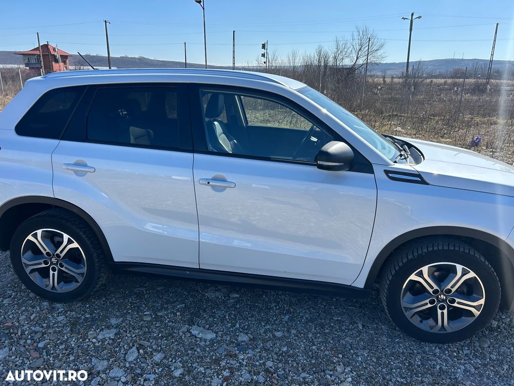 Suzuki Vitara 1.6 DDIS 4X4 Luxus Aut. - 40