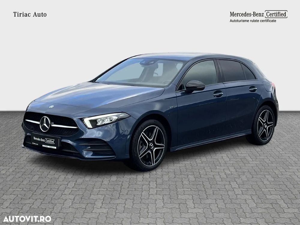 Mercedes-Benz A 250 e 8G-DCT AMG Line - 1