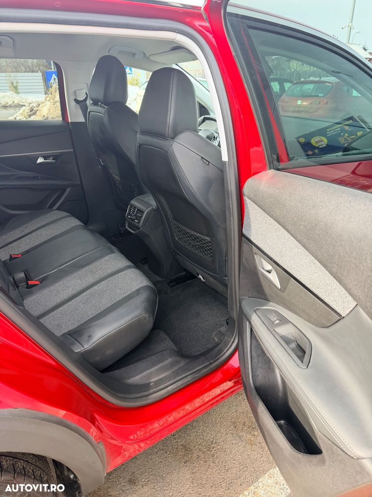 Peugeot 3008 PureTech 130 Stop & Start GPF EAT8 Allure - 11