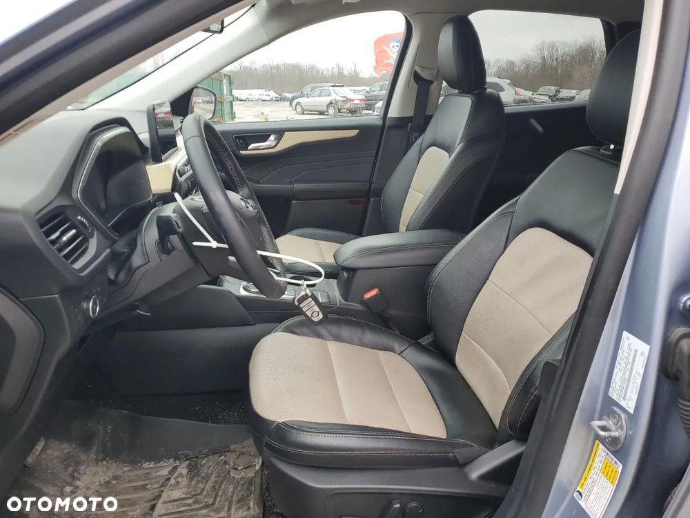 Ford Escape 2.0 EcoBoost AWD Titanium - 7