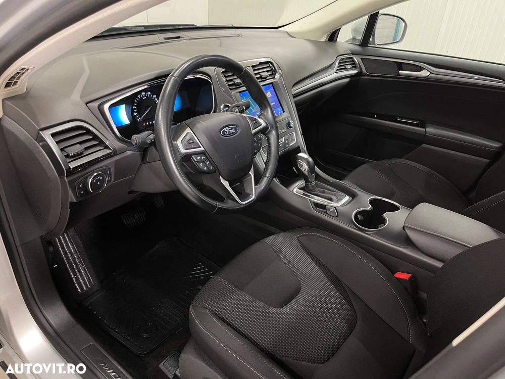 Ford Mondeo 2.0 HEV Titanium - 6