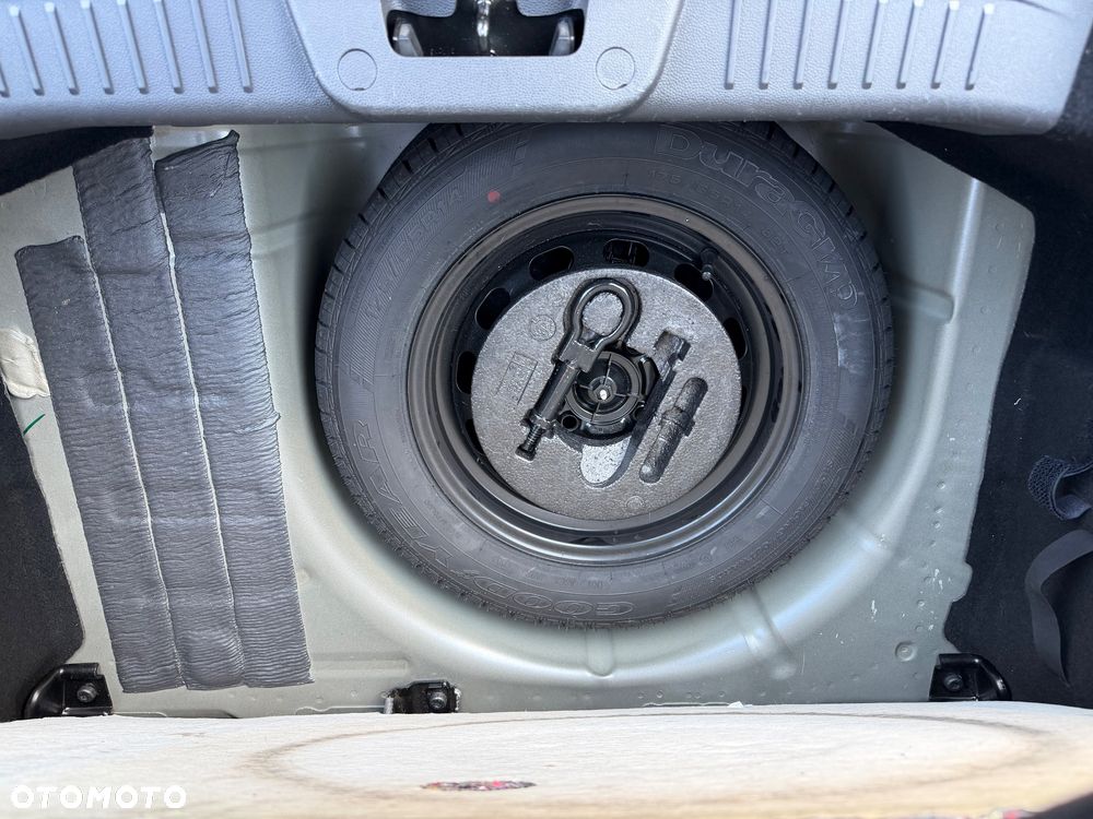 Ford Fiesta 1.0 EcoBoost S&S ST-LINE - 38