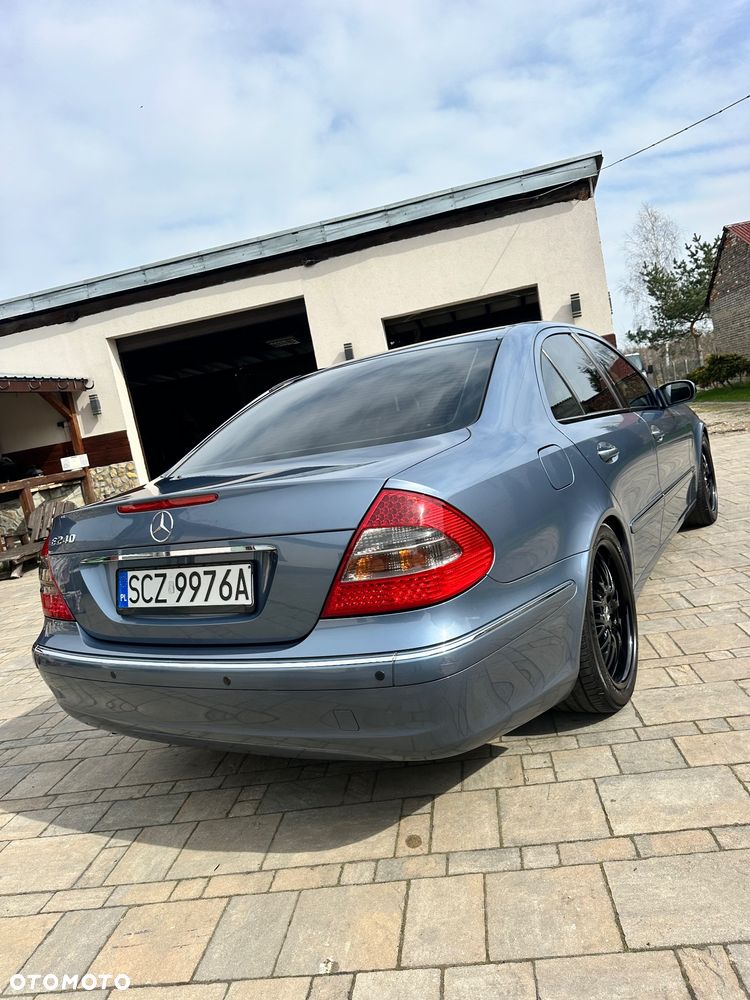 Mercedes-Benz Klasa E 240 Elegance - 11