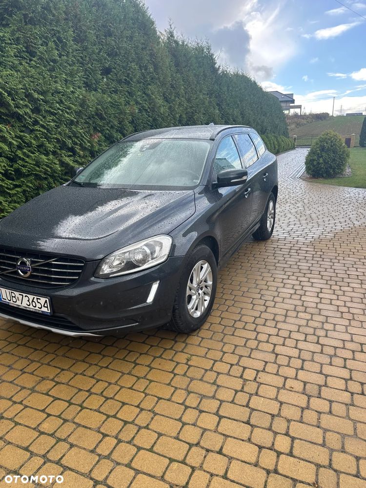 Volvo XC 60 D4 AWD Momentum - 2
