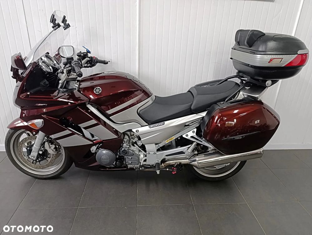 Yamaha FJR - 7