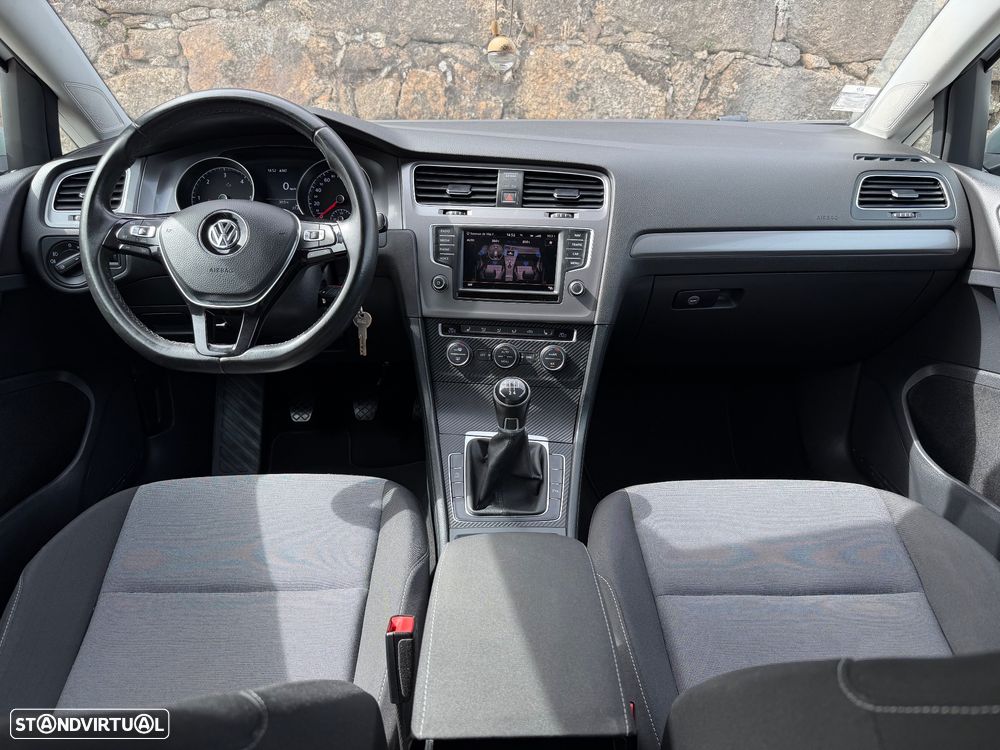 VW Golf 1.6 TDi BlueMotion Confortline - 11